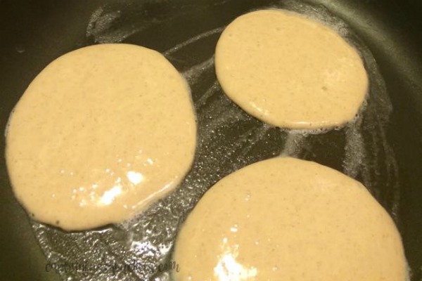 easy-pancakes-batter-world