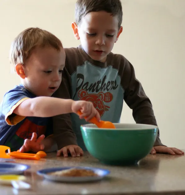 making chocolate snickerdoodle cookies