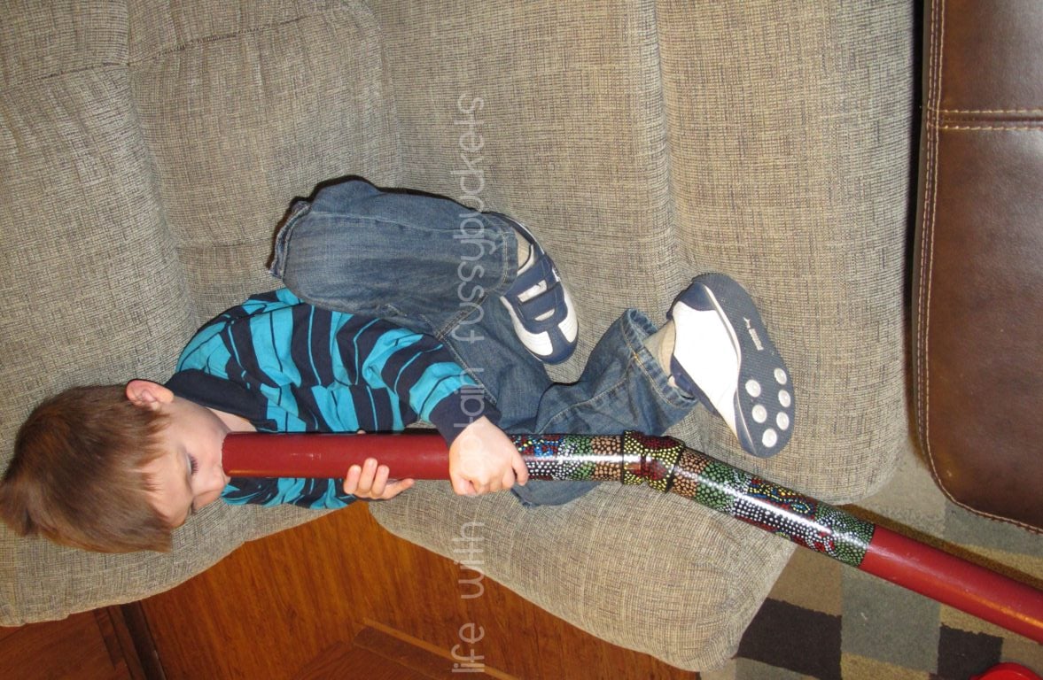 Brotherly Apologies and a Didgeridoo