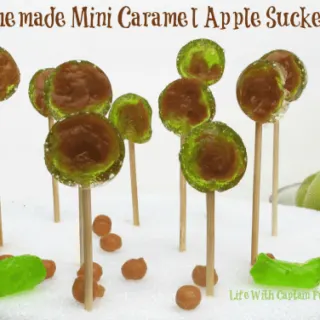 Homemade Mini Caramel Apple Suckers - A Sweet Treat for Halloween!