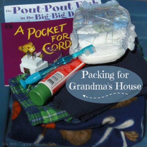 Encourage Independence With A Packing Checklist for Kids {free printable}