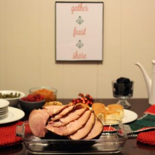 Serve The Perfect Holiday Meal With Help From HoneyBaked Ham