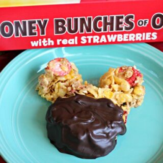Chocolate Covered Strawberry Mickey Mouse Cereal Bars
