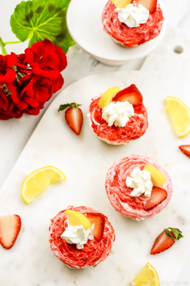 no bake mini strawberry cheescake