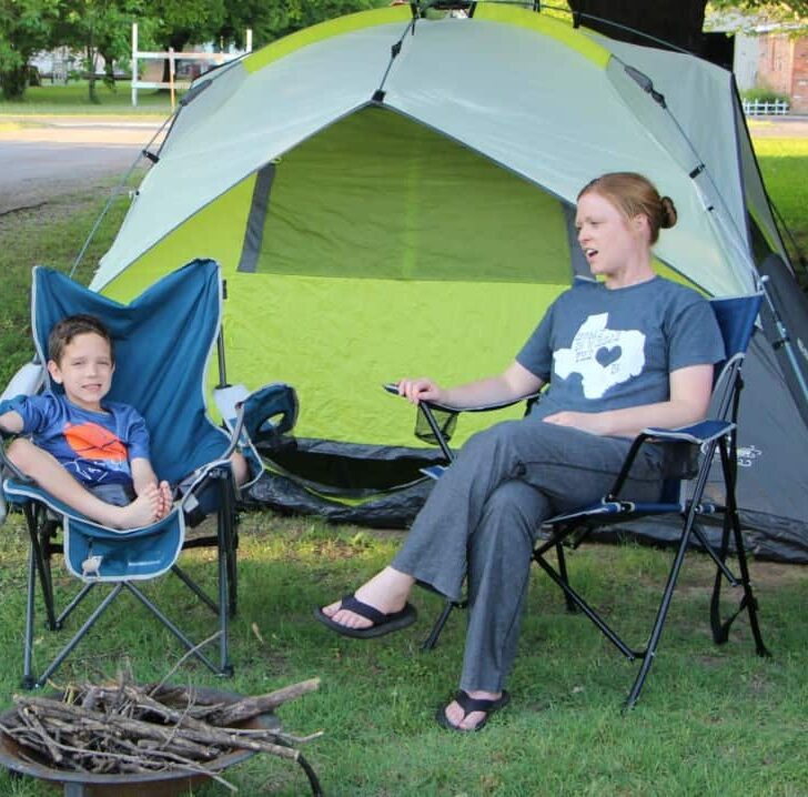A Backyard Camping Trip – The Best Way To Introduce Kids to the Camping Experience!