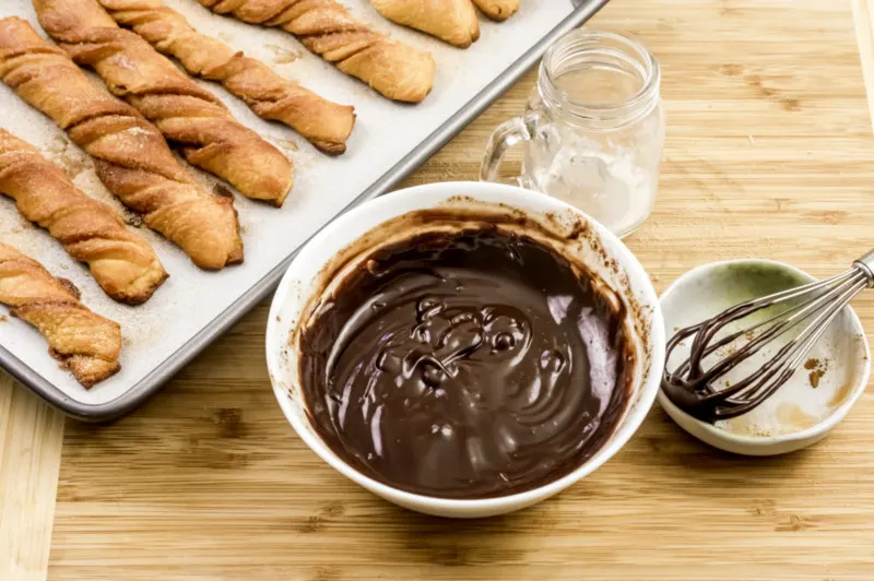 air fryer churros with mexican chocolate sauce
