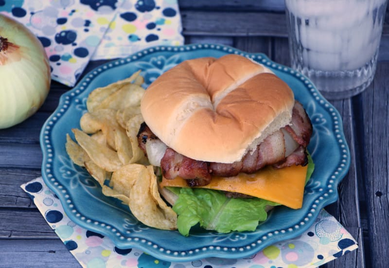Vidalia Onion Bacon Cheeseburger – Perfect On The Grill!