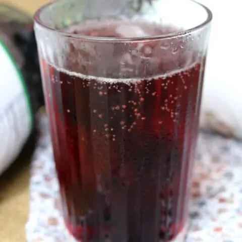 Non-Alcoholic Tart Cherry Spritzer