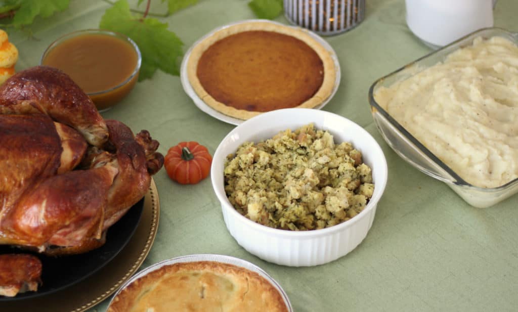 Boston market thanksgiving dinner 2024 price