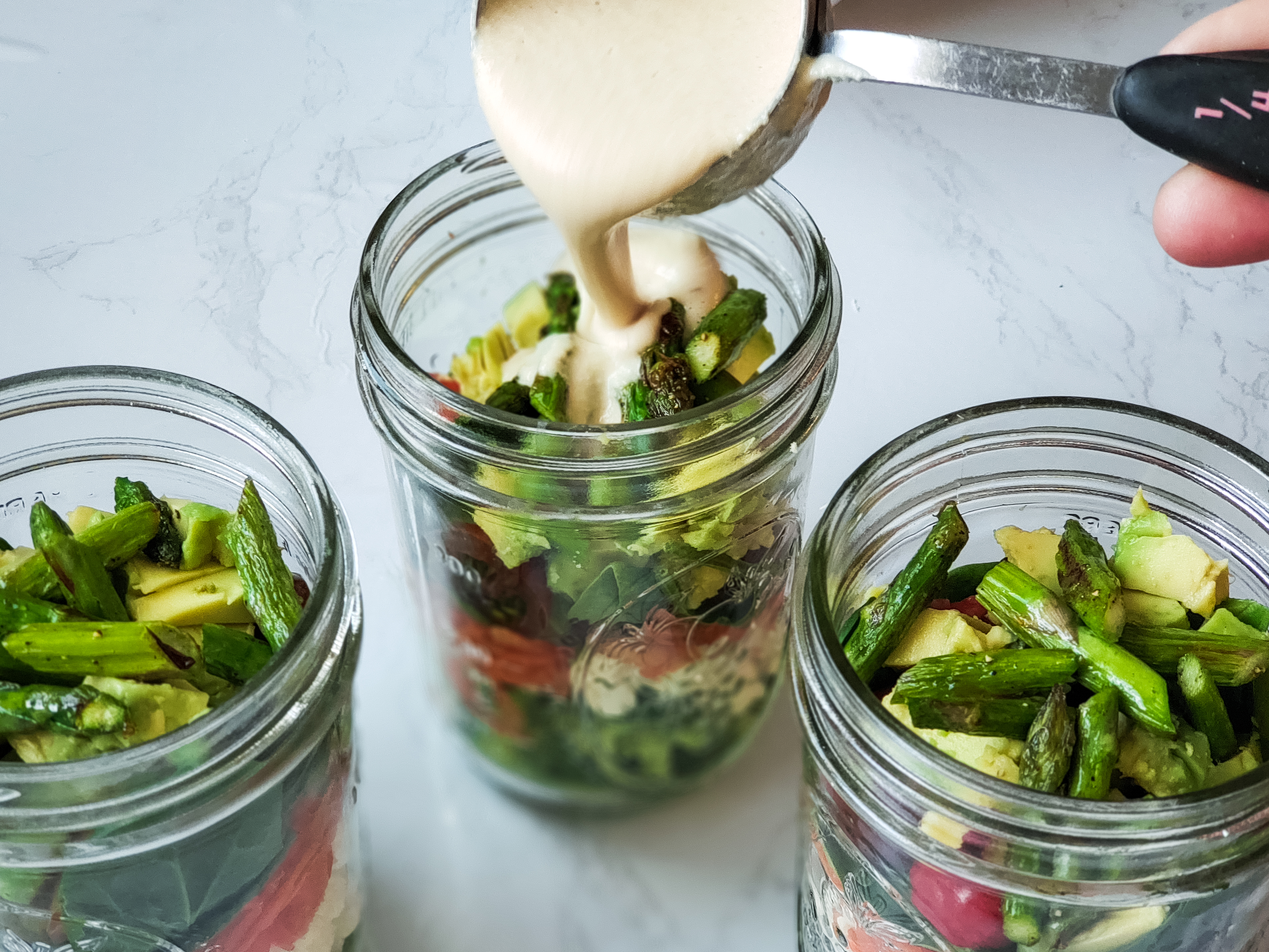 cashew aoli mason jar salad