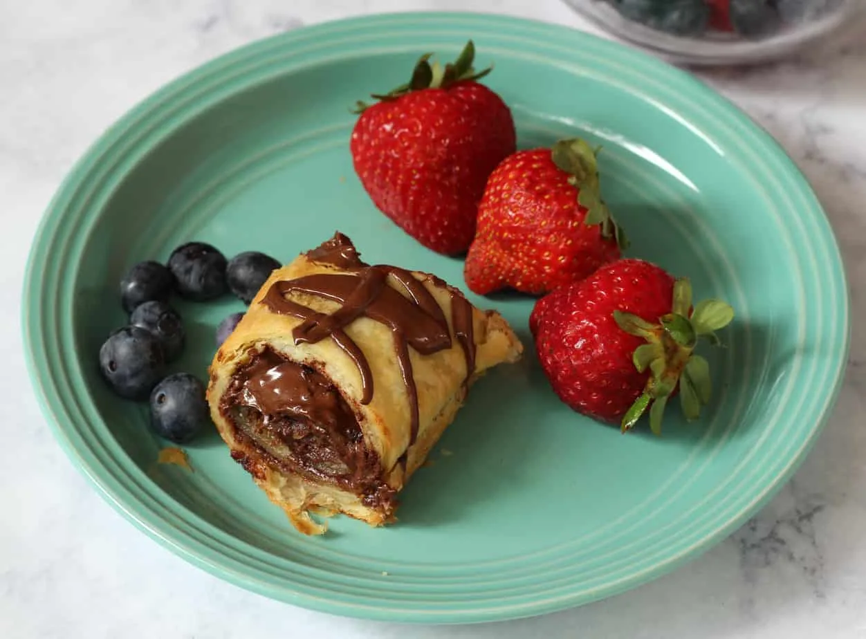 chocolate almond air fryer pastry roll
