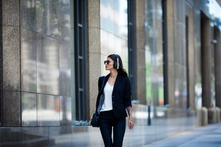 Give Mom Some "Me Time" with Sennheiser 's NEW M3 Momentum Wireless Headphones