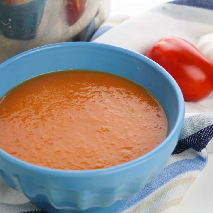Instant Pot Tomato Soup – Add This Recipe To Your Fall Soup Lineup!