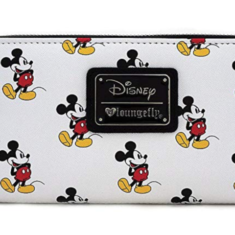 25+ Gifts for Adults who Love Disney On Your Holiday List!