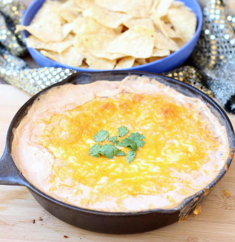 black eyed pea dip with tortilla chips