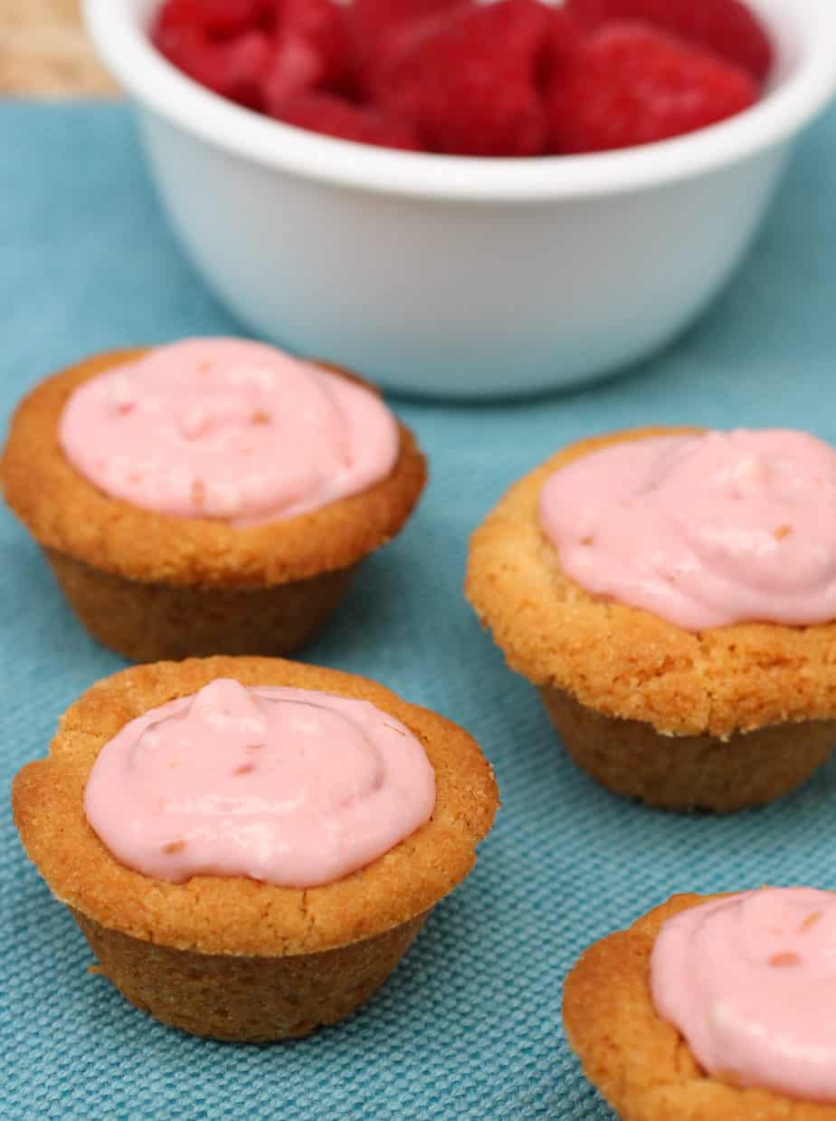 raspberry cookie cups