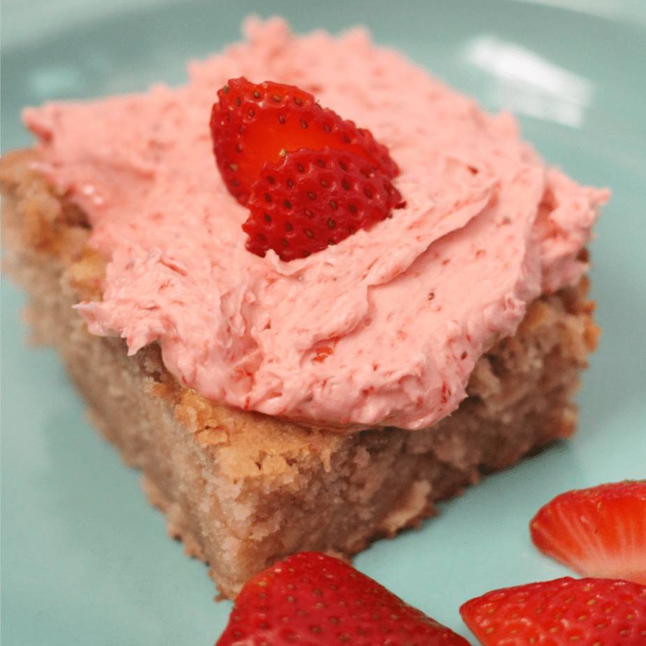 How to Make Homemade Strawberry Icing So Easy!