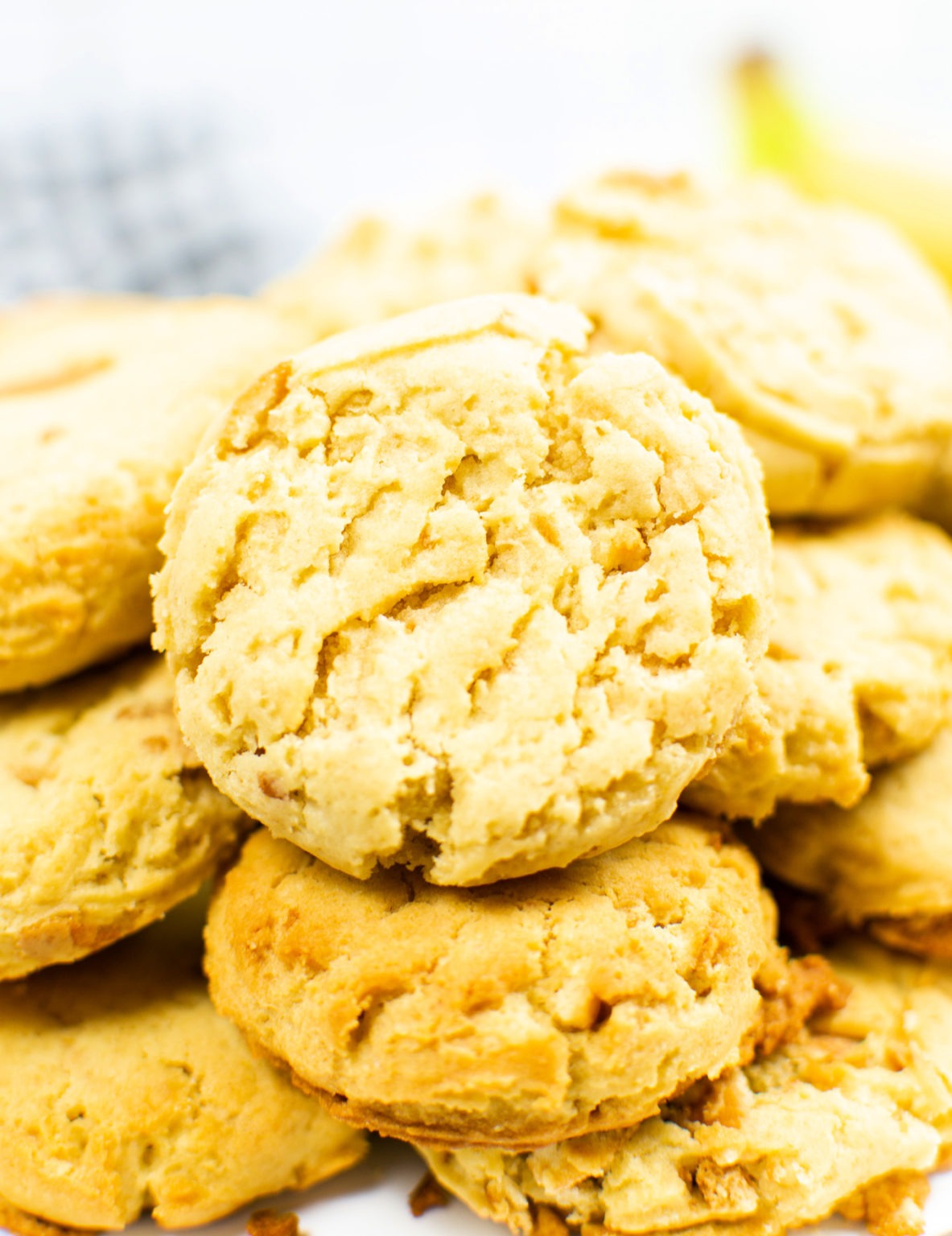 Banana pudding cookies perfect for picnics with nostalgic flavor 