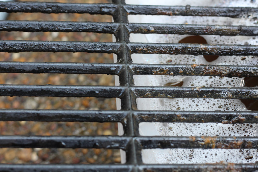 how to clean a grill grate