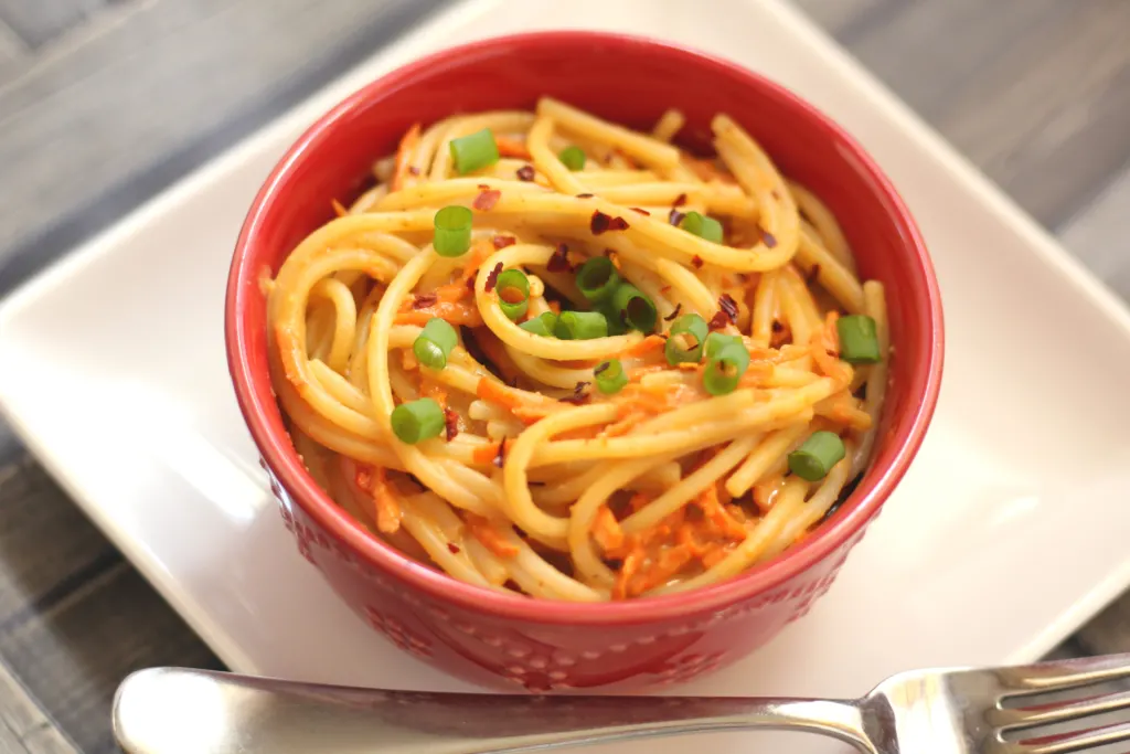 noodles with spicy peanut sauce