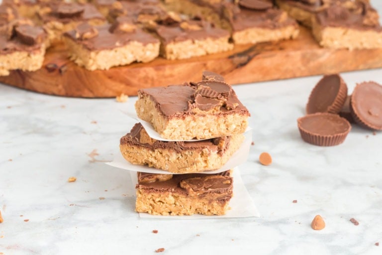 Reese's Peanut Butter Chocolate Crispy Bars - No Bake Treat!