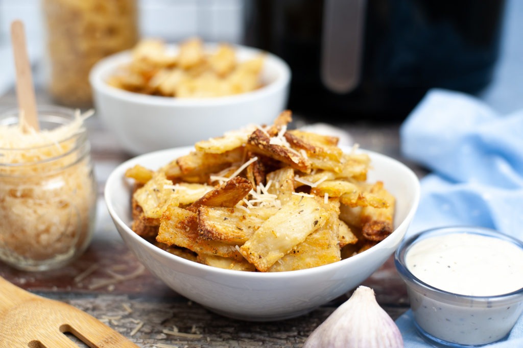 air fryer pasta chips