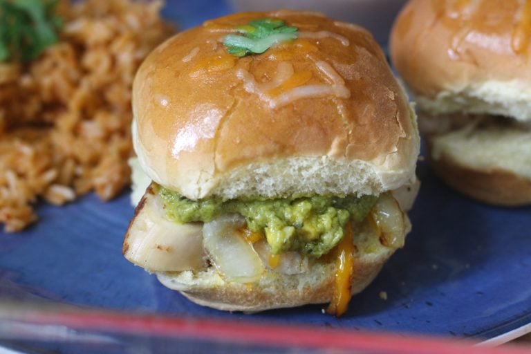 Chicken Fajita Sliders - Easy 15 Minute Meal!