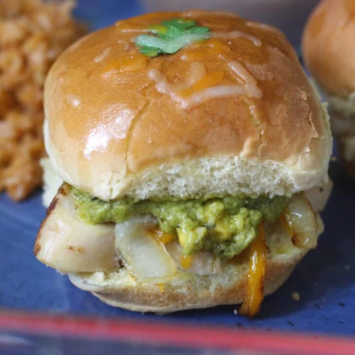Chicken Fajita Sliders – Easy 15 Minute Meal!