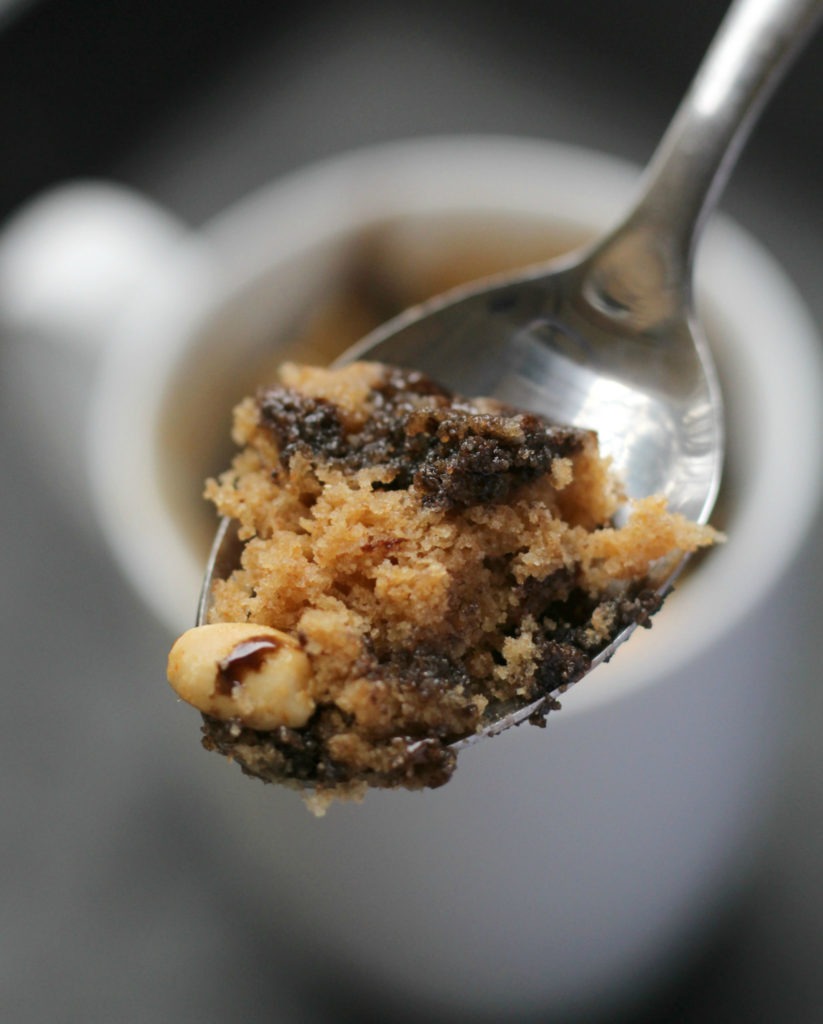 peanut butter chocolate chip mug cake