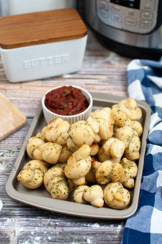 instant pot garlic knots