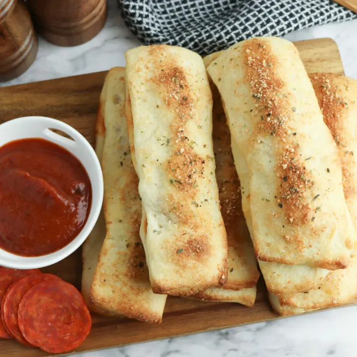 Air Fryer Cheesy Pepperoni Stuffed Breadsticks