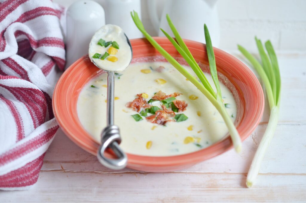 bowl of instant pot corn chowder 