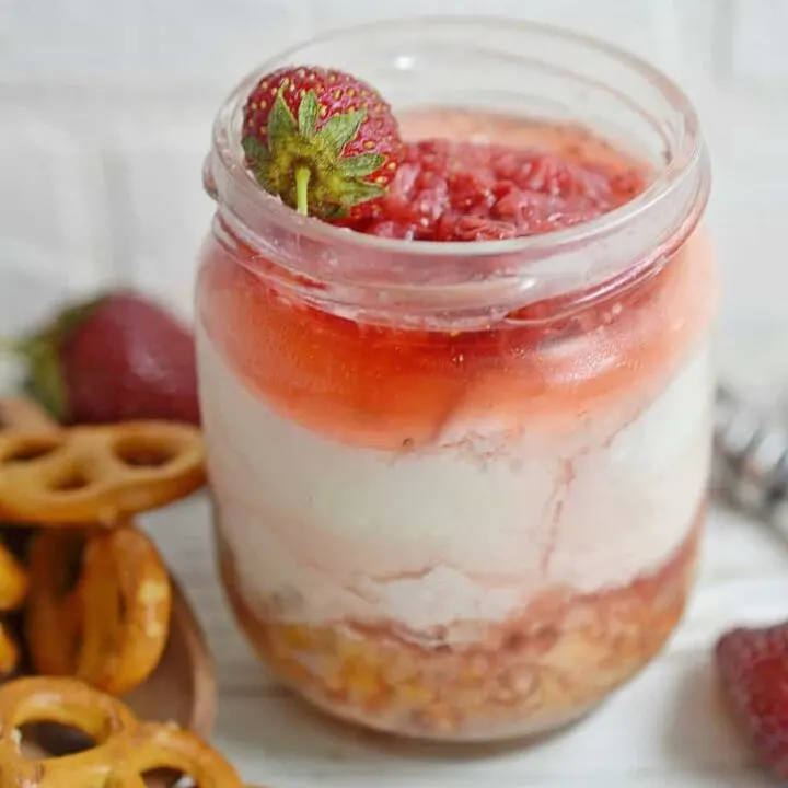 Layered Strawberry Pretzel Salad Dessert in a Jar