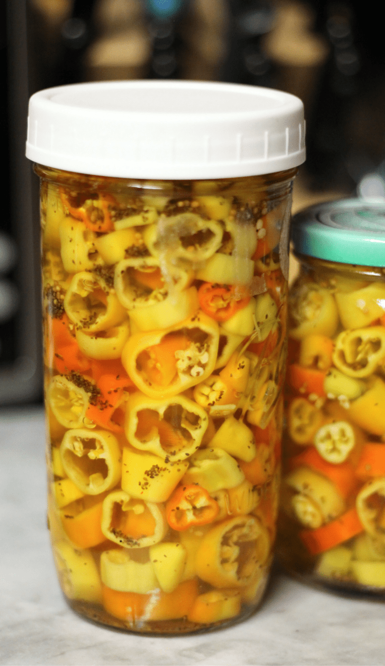 Quick and Easy Pickled Banana Peppers - Add Flavor to Your Meals!