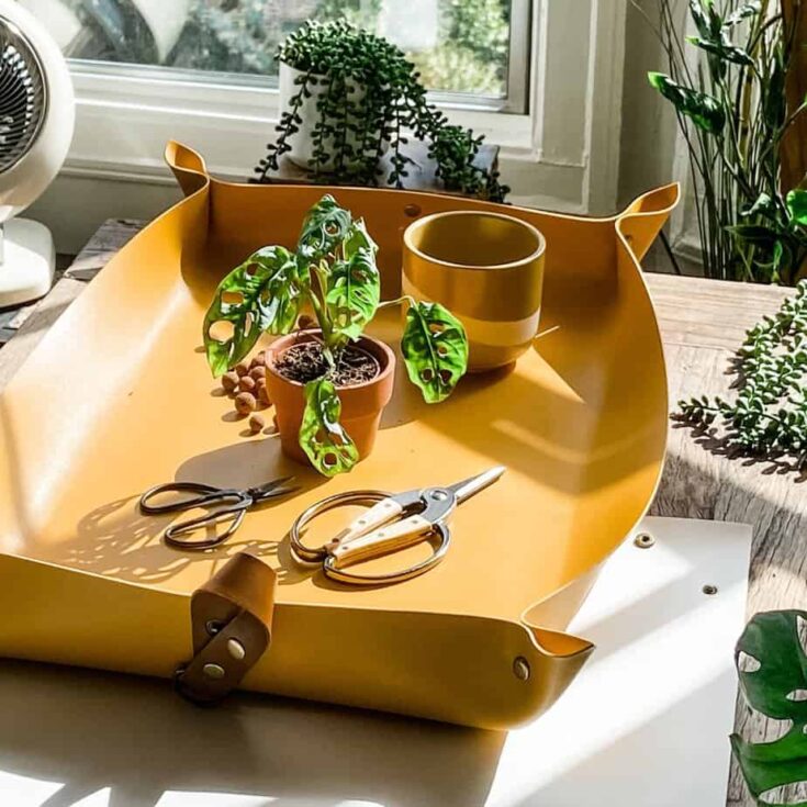 Image for Gardening Plant Potting Mat Gardening Gift Indoor Gardening