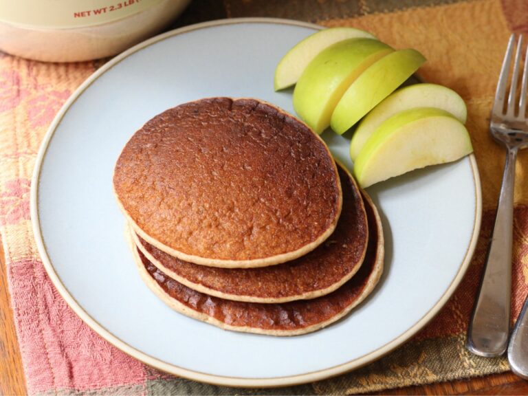 Apple Pie Protein Pancakes - Pre-Workout Breakfast Recipe