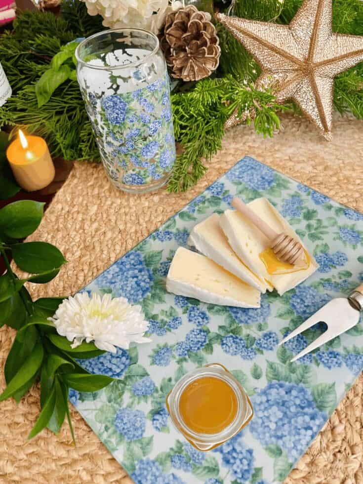 Image for Hydrangea Glass Cutting Board