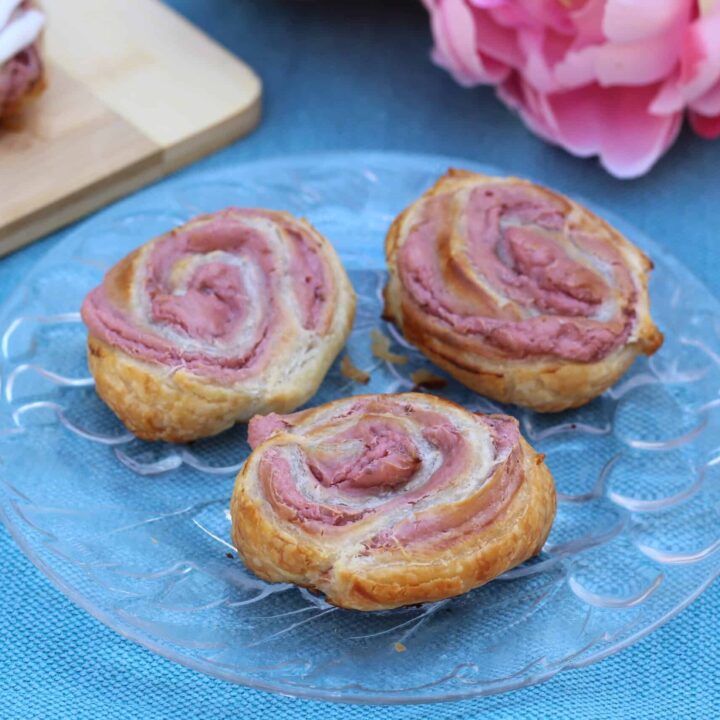 Strawberry Cream Cheese Pastries