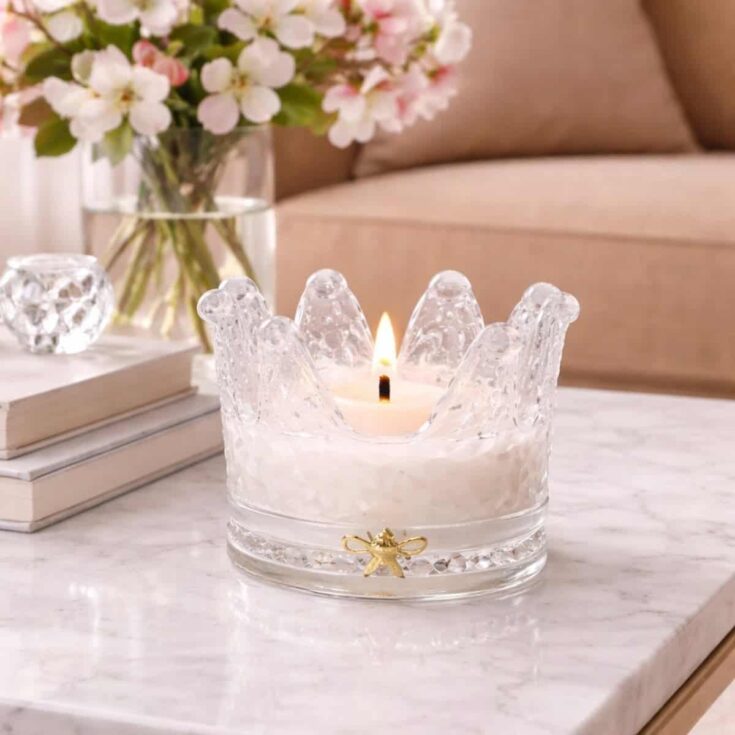 Image for Royal Extract Queen Bee Crown Candle