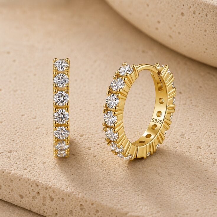 Image for Valesstra Pavé Huggie Hoops